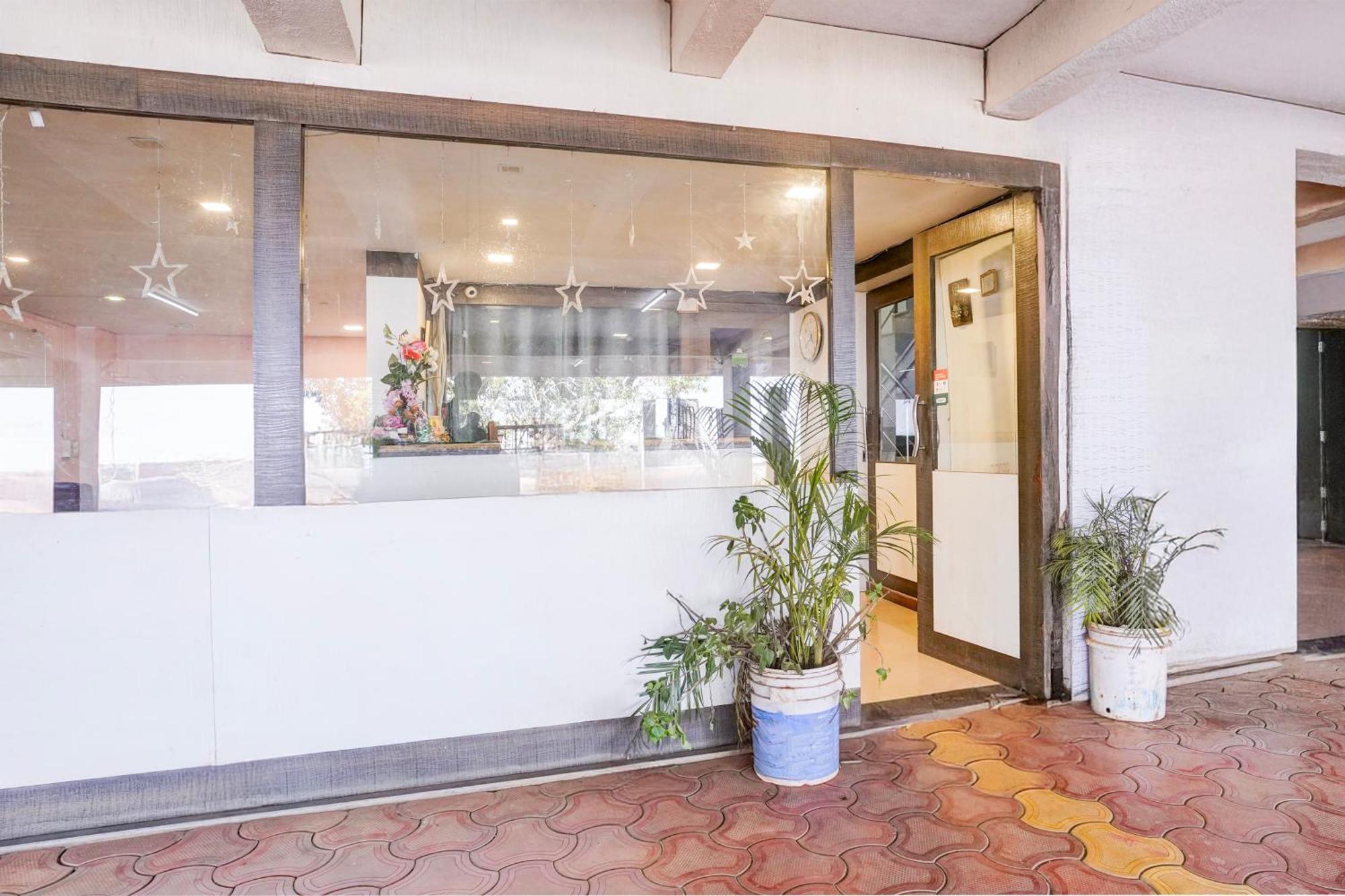 Super Collection O Mahableshwar Uptown Formerly Bright Holiday Mahabaleshwar Exterior photo